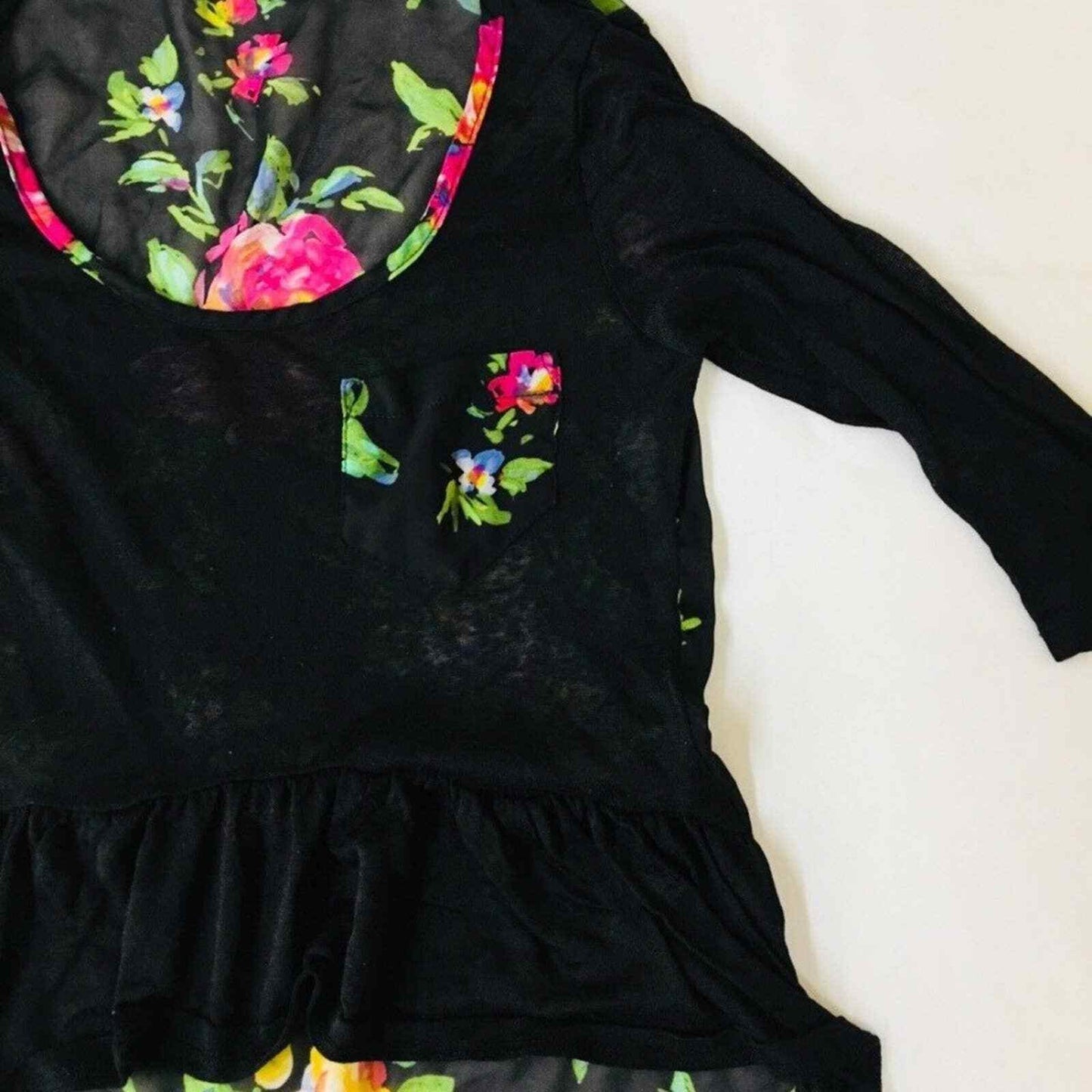 Love Live Loved Women's Size S Floral Black Blouse