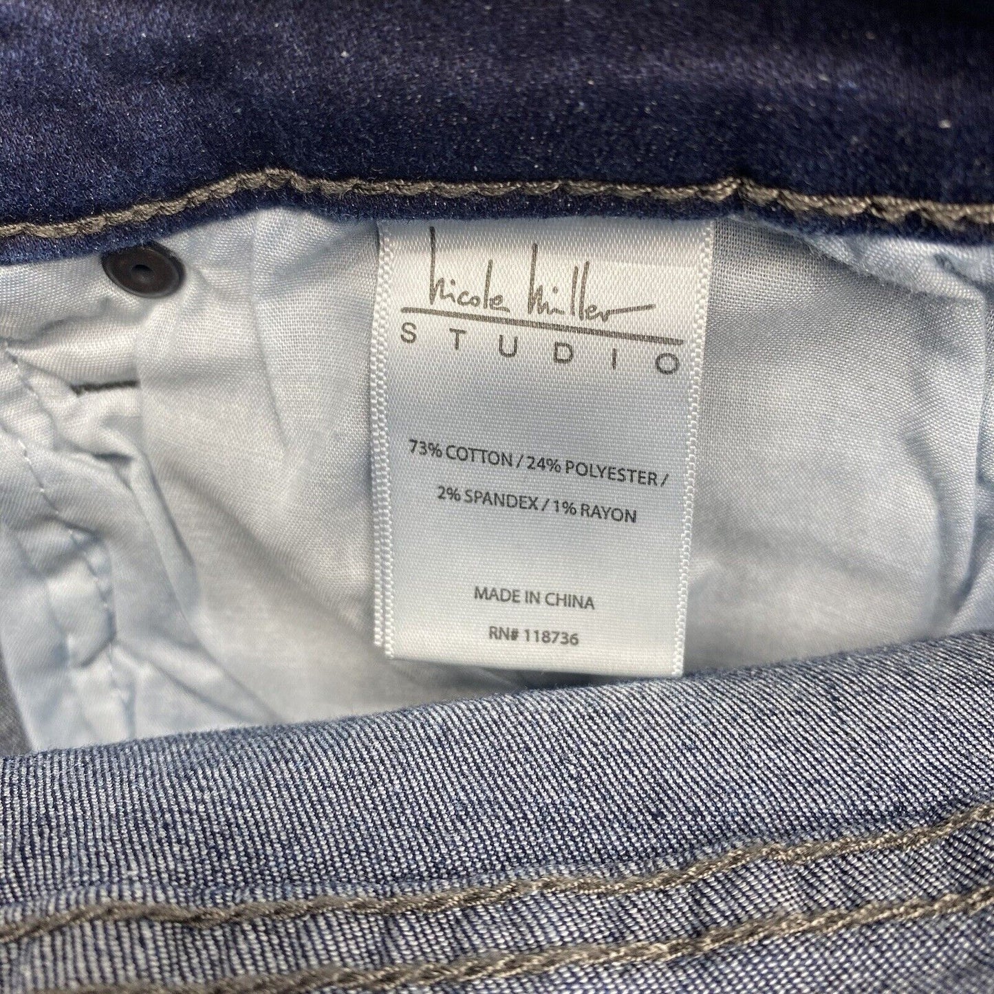 Nicole Miller Jeans Women's Size 8 Blue Slim Straight Loose