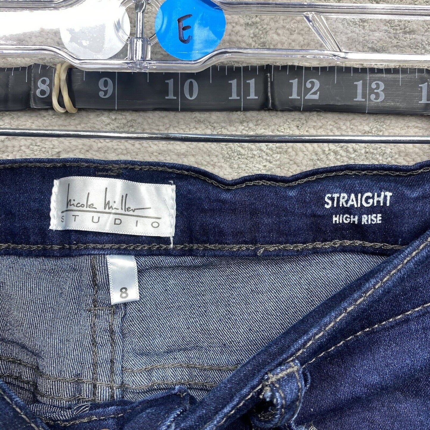 Nicole Miller Jeans Women's Size 8 Blue Slim Straight Loose