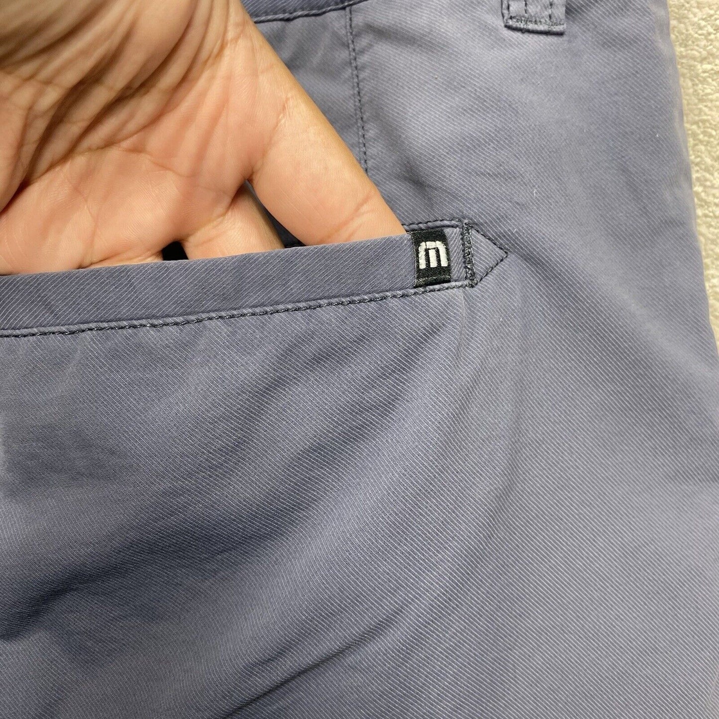 Travis Mathew Shorts Men's Size 36 Blue Loose Wide Leg Chino