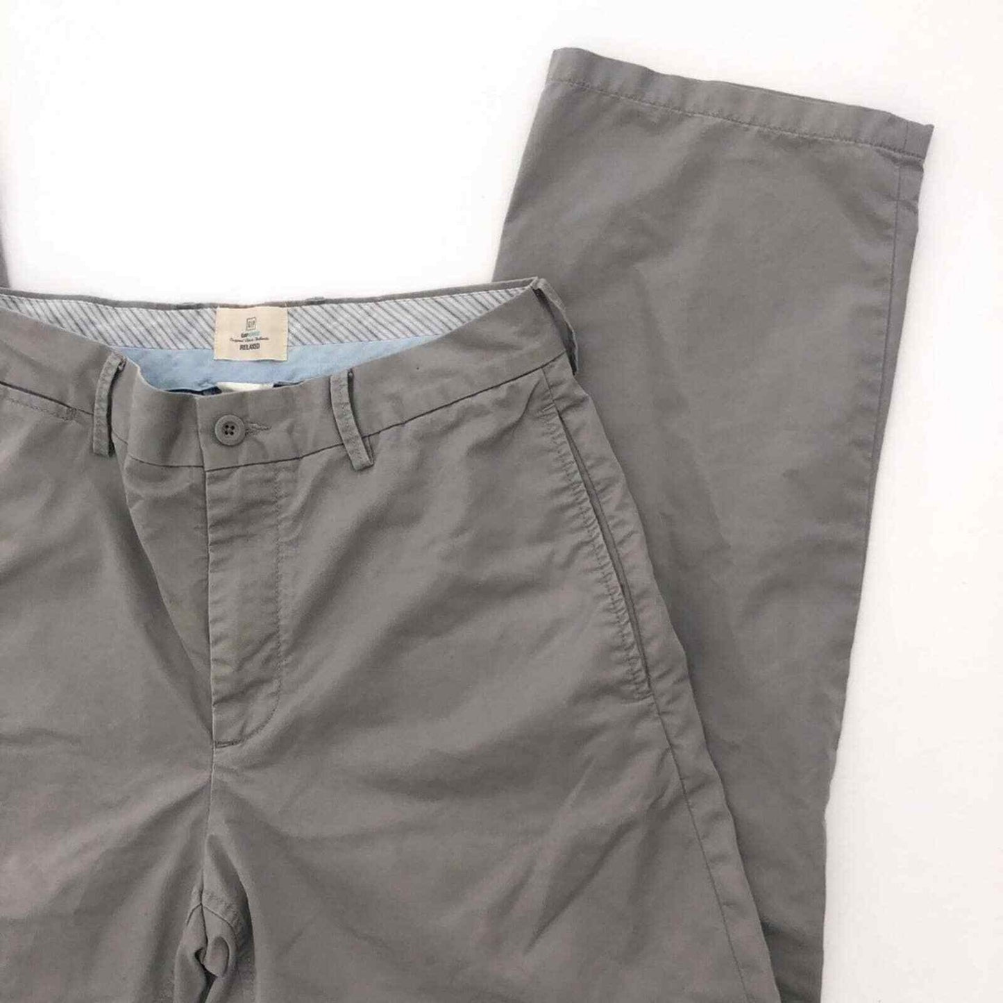 GAP Waist 30 Gray Straight Relaxed Khaki Pants