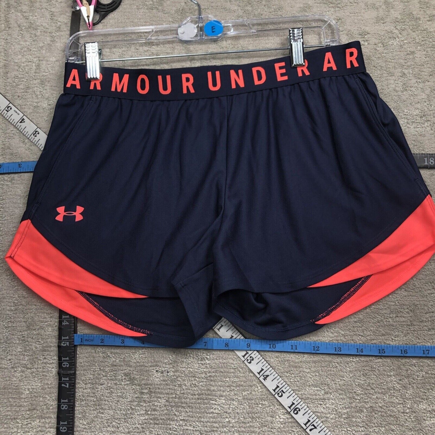 Under Armour Shorts Women's Medium Blue Mid Rise Loose Waistband WideLeg