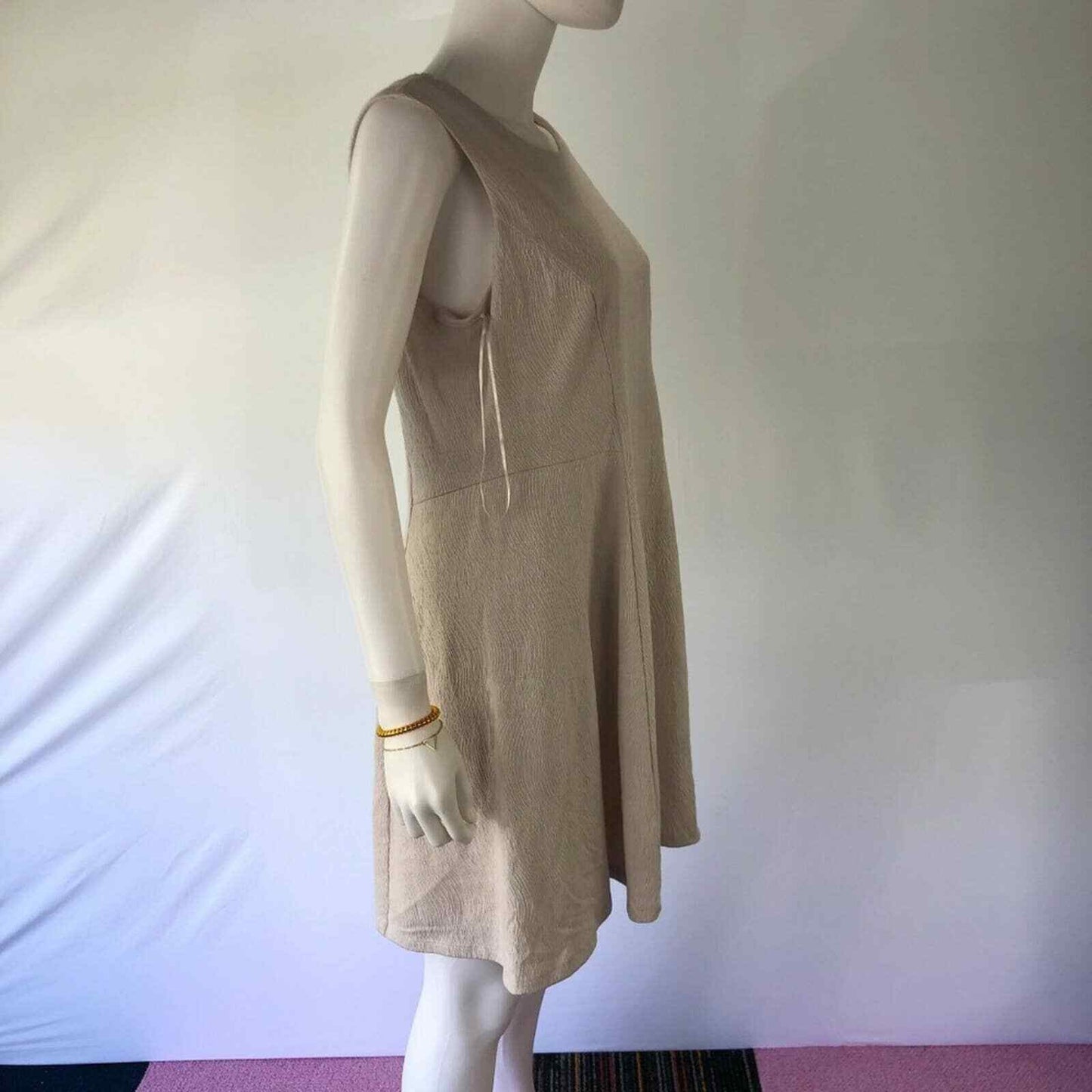 Lauren Conrad Small Beige Sleeveless Dress