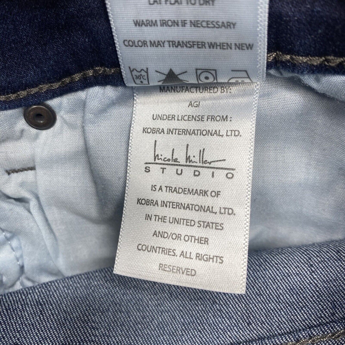 Nicole Miller Jeans Women's Size 8 Blue Slim Straight Loose